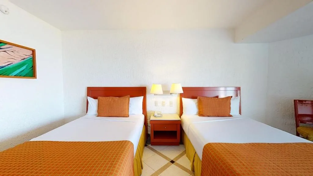 Park Royal Beach Ixtapa: another view