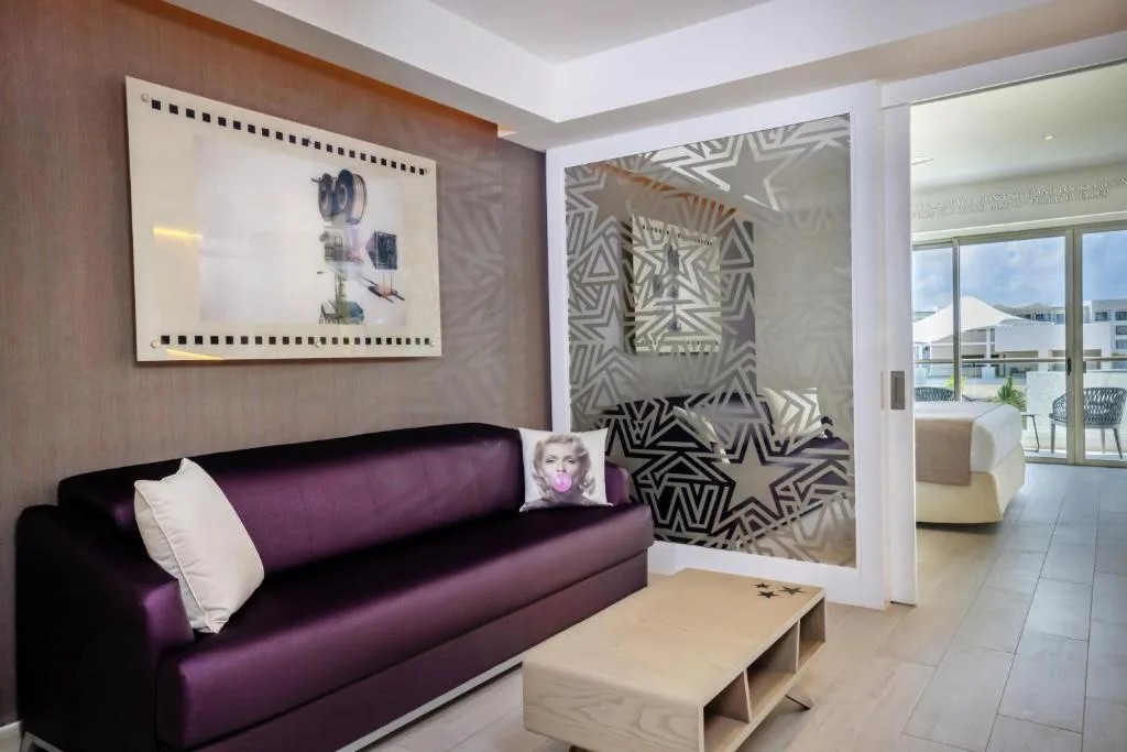 Planet Hollywood Cancun by Royalton: another view