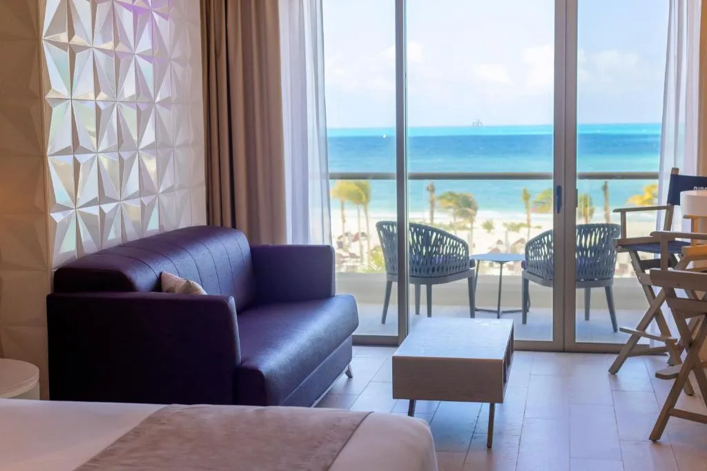Planet Hollywood Cancun by Royalton: another view