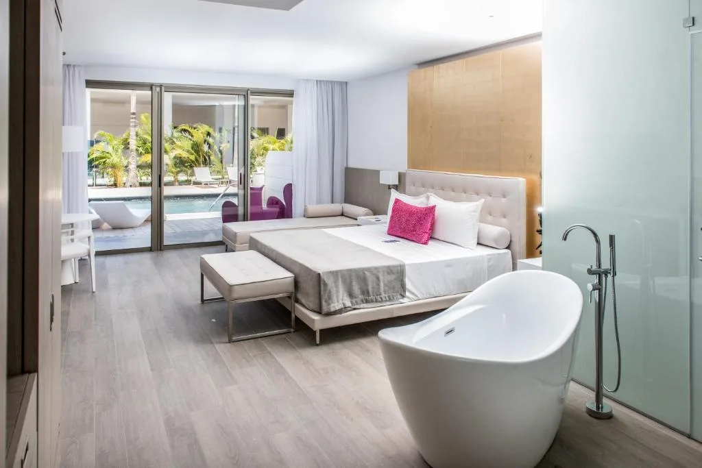 Platinum Yucatan Princess: another view