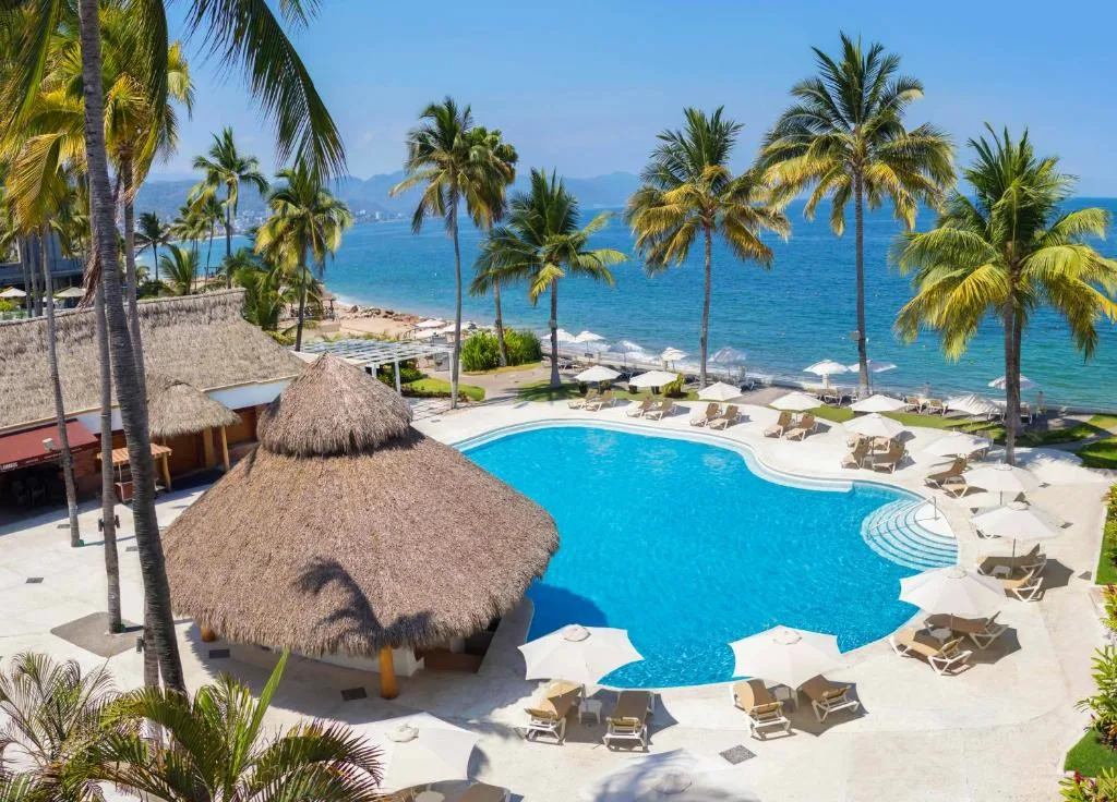 Plaza Pelicanos Club Beach Resort