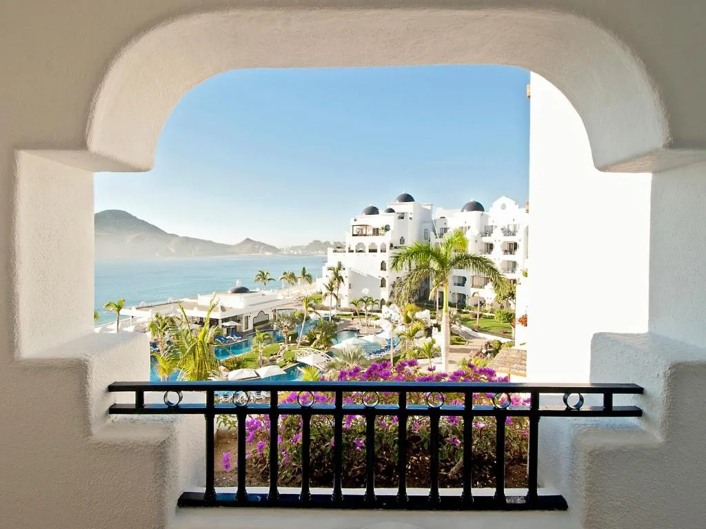 Pueblo Bonito Los Cabos Blanco Beach Resort: another view