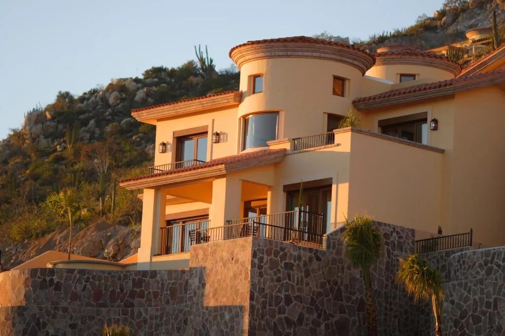 Pueblo Bonito Montecristo Luxury Villas: another view