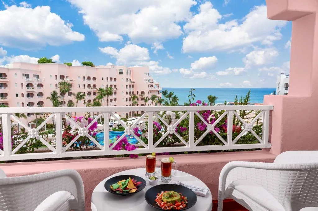 Pueblo Bonito Rose Resort & Spa: another view