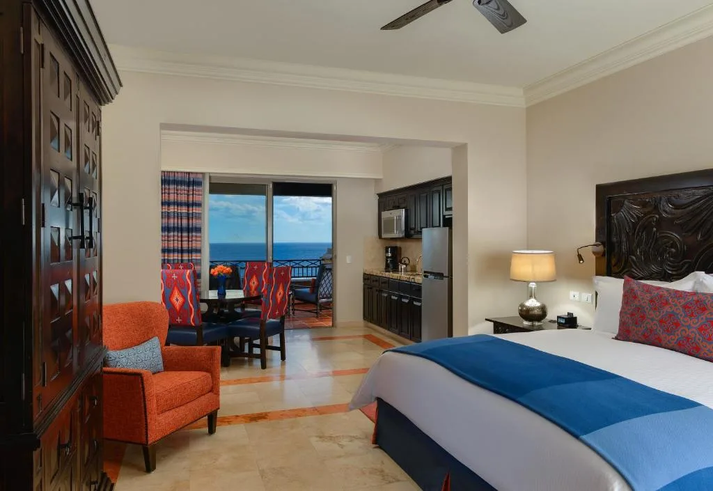 Pueblo Bonito Sunset Beach Golf & Spa Resort: another view