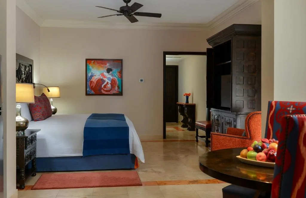 Pueblo Bonito Sunset Beach Golf & Spa Resort: another view