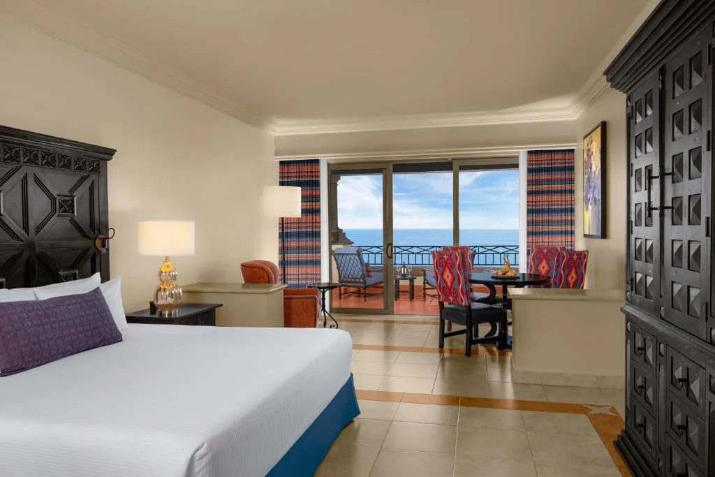 Pueblo Bonito Sunset Beach Golf & Spa Resort: another view