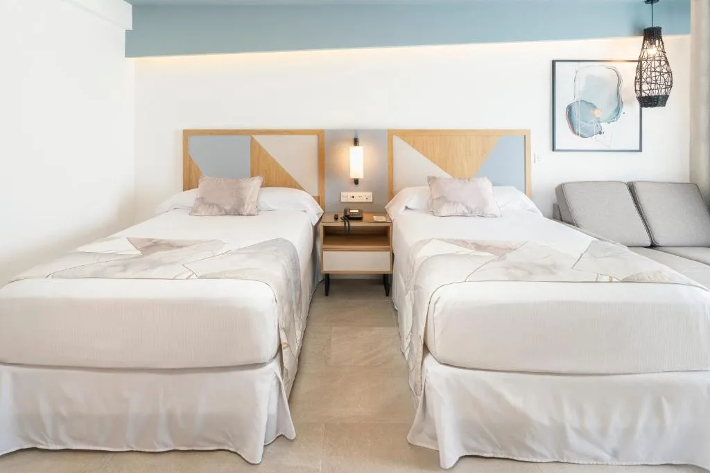 Riu Caribe: another view