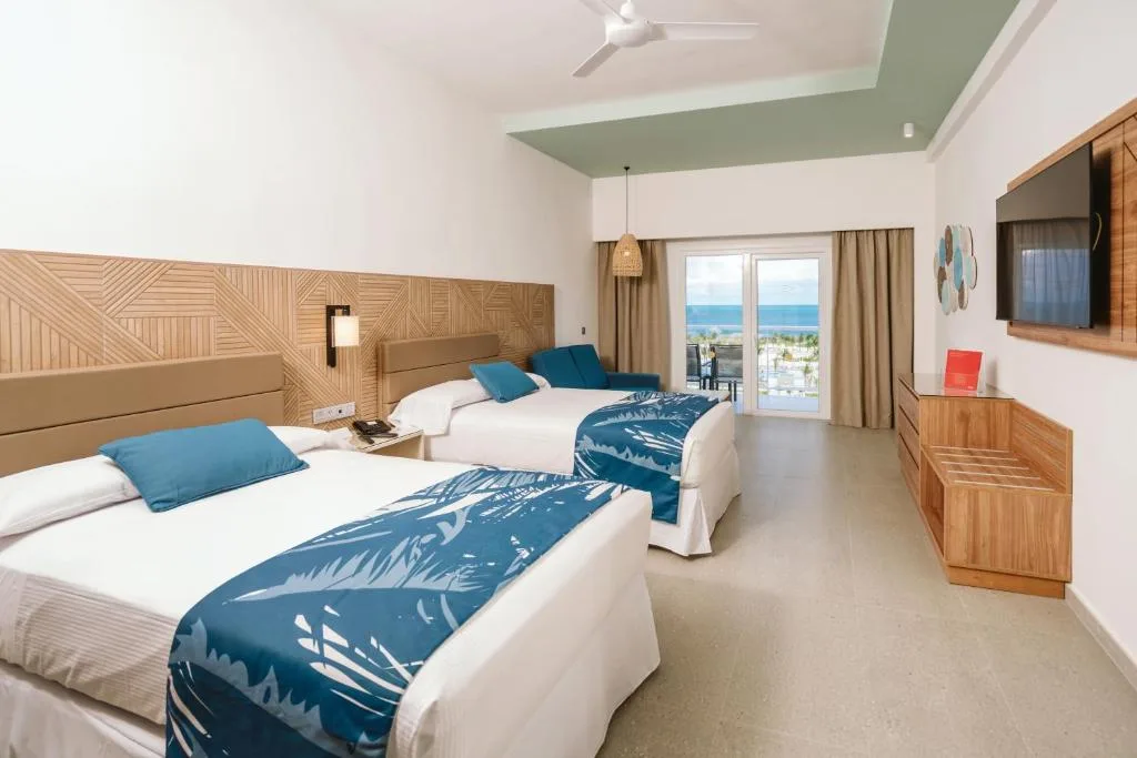 Riu Latino: another view