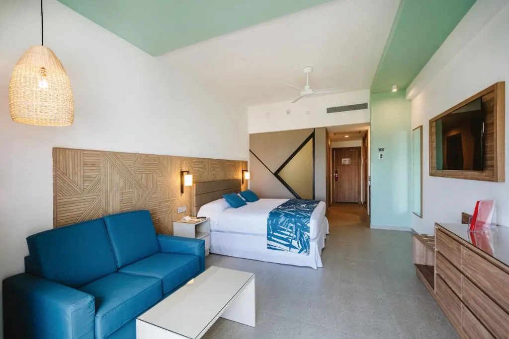 Riu Latino: another view