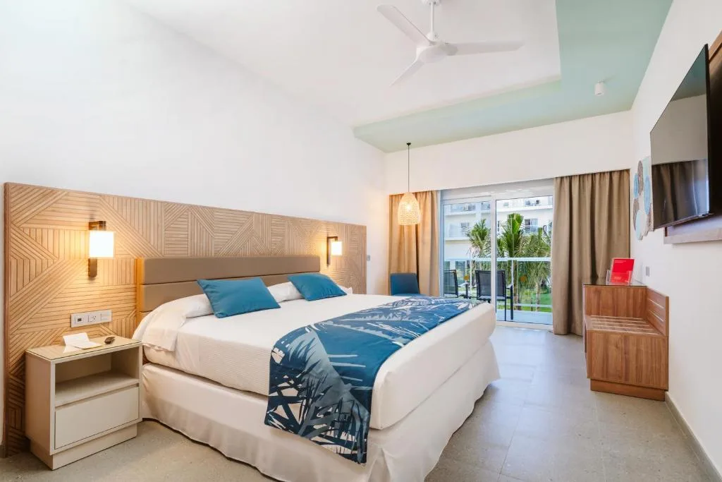 Riu Latino: another view