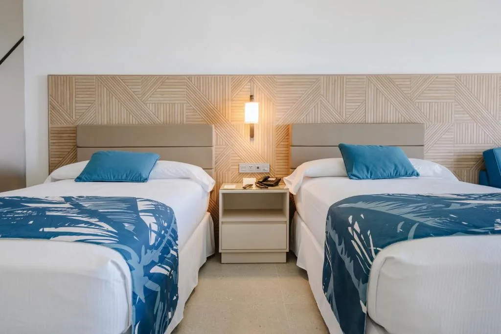 Riu Latino: another view