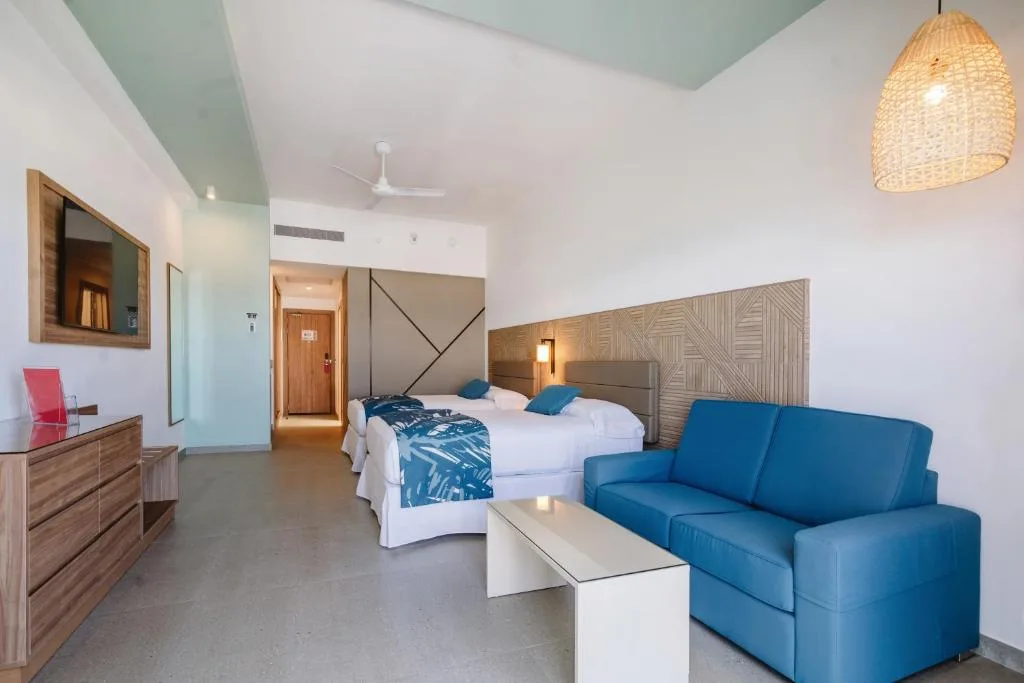 Riu Latino: another view