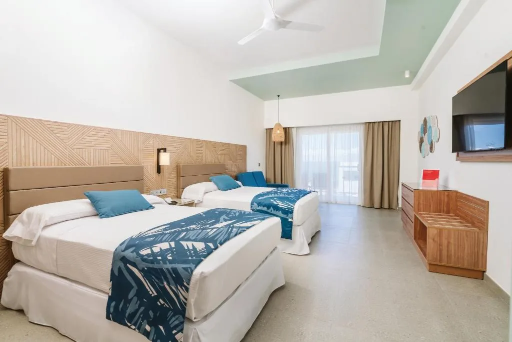 Riu Latino: another view
