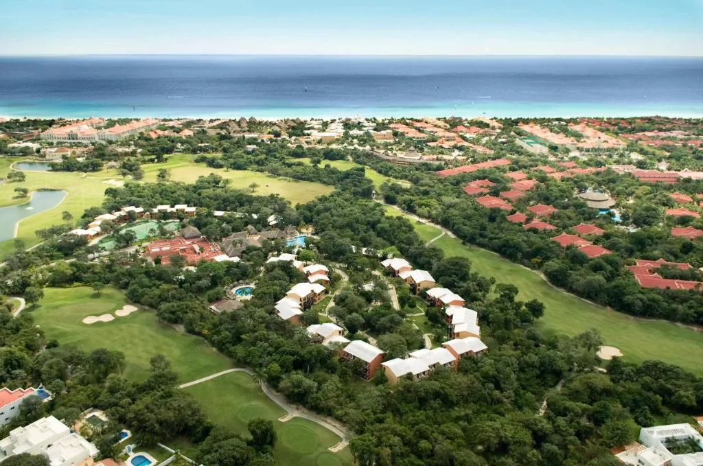 Riu Lupita: another view