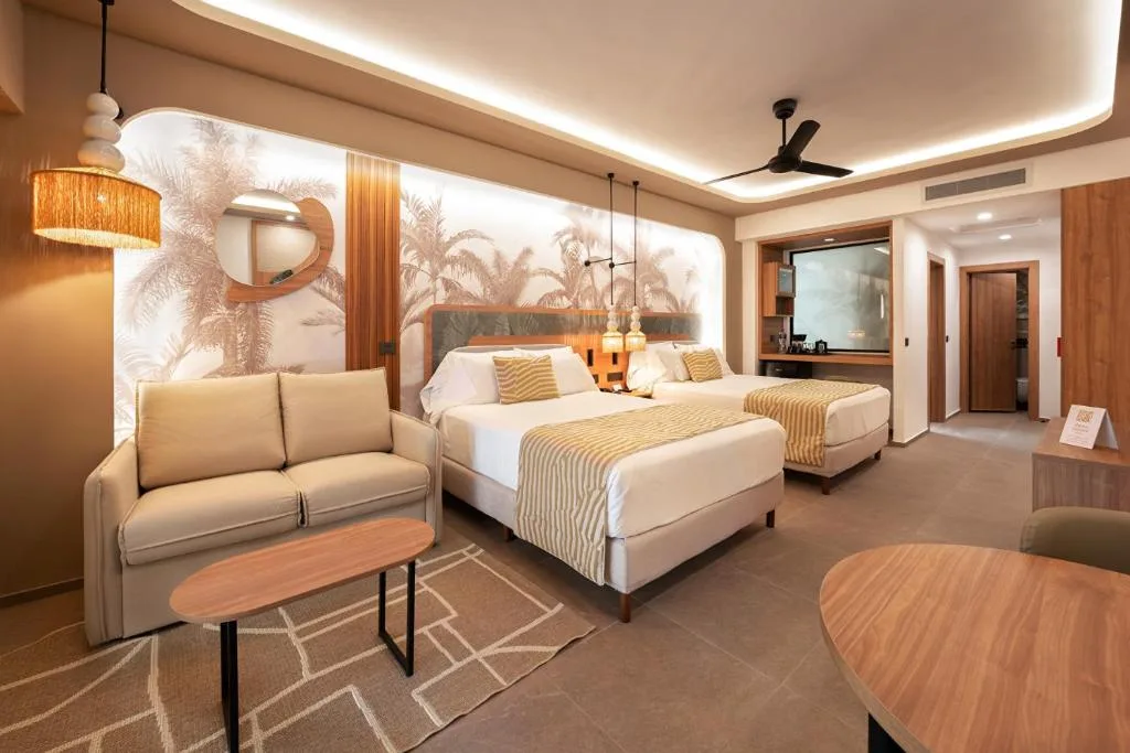 Riu Palace Peninsula: another view