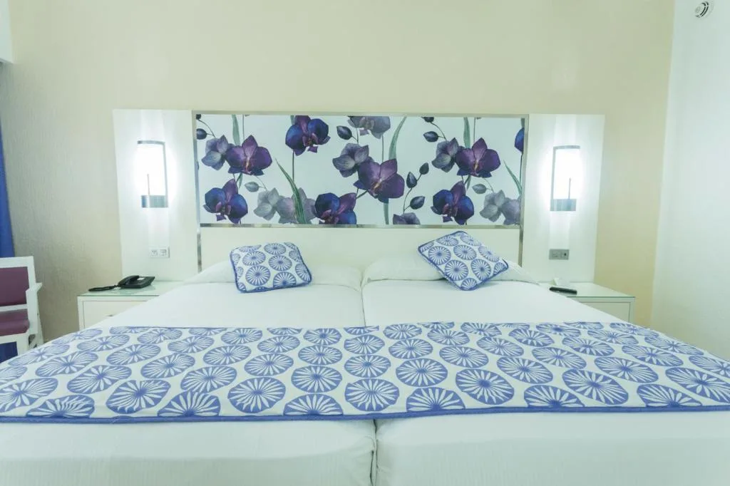 Riu Playacar: another view