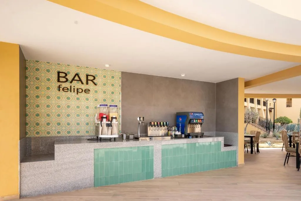 Hotel Riu Santa Fe: another view