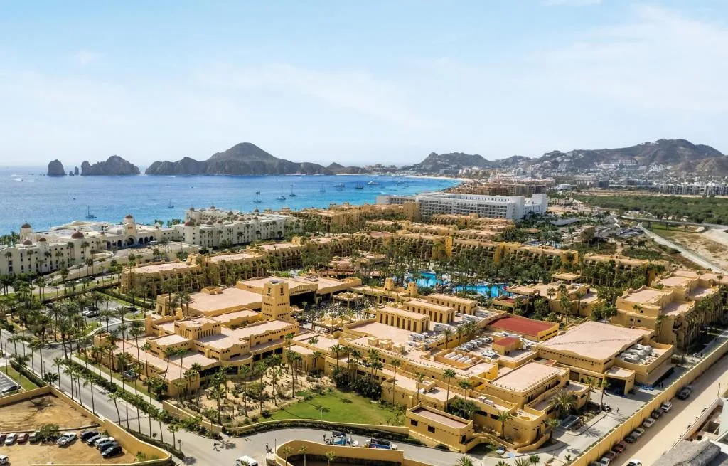 Hotel Riu Santa Fe: another view