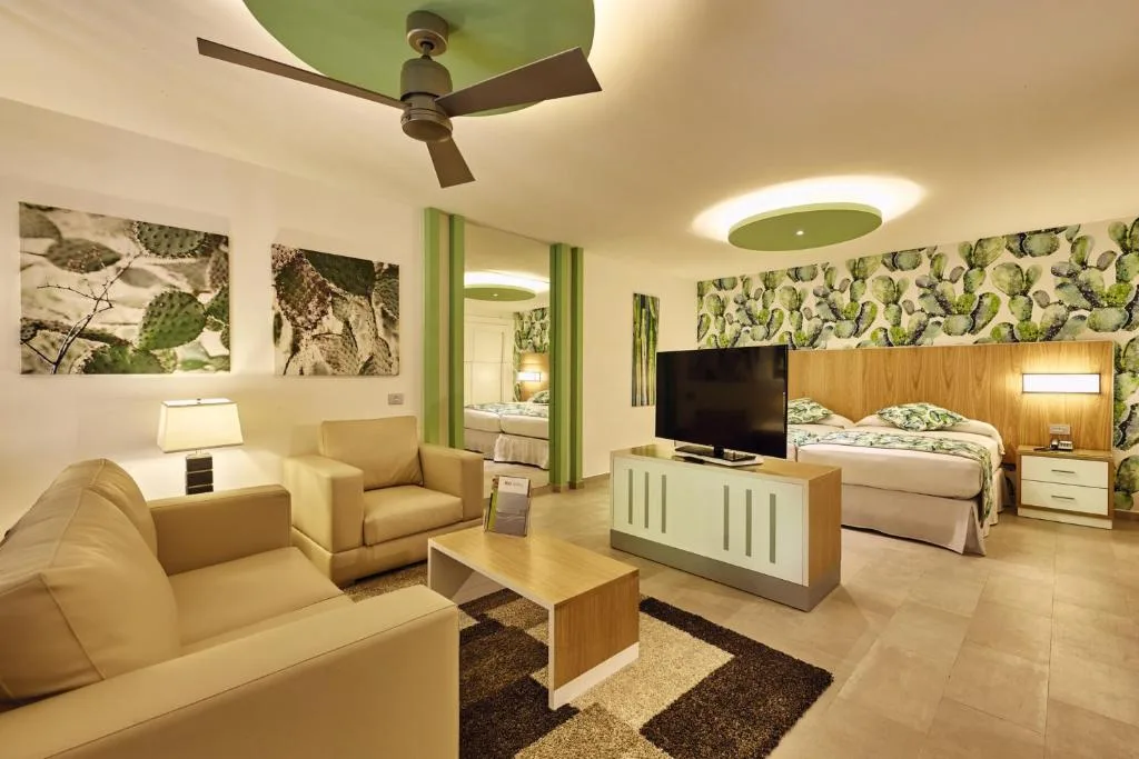 Riu Tequila: another view