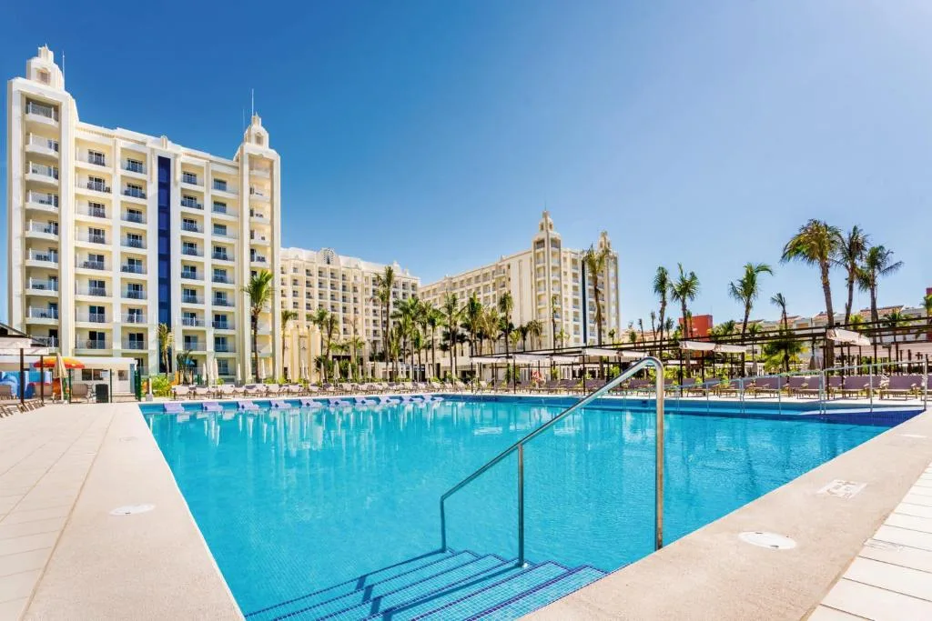 Hotel Riu Vallarta: another view