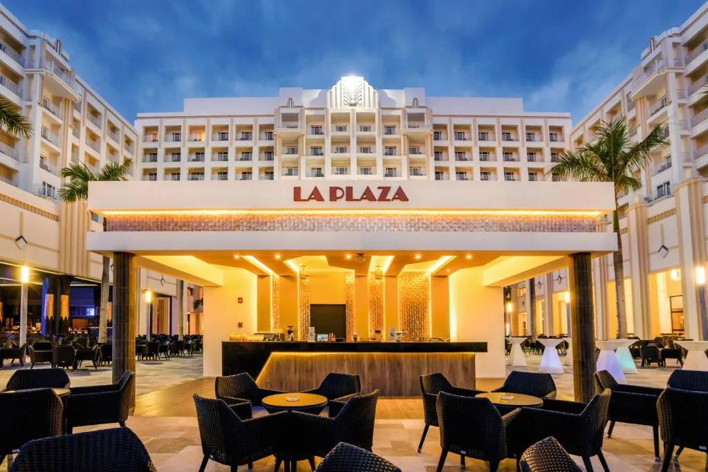 Hotel Riu Vallarta: another view