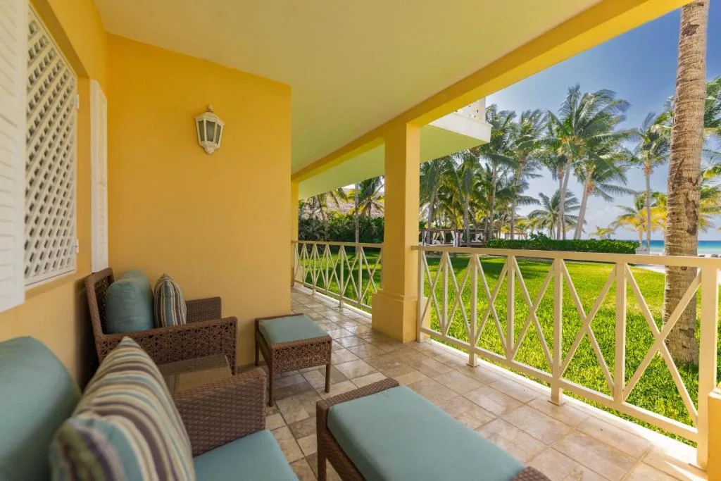 Royal Hideaway Playacar: another view