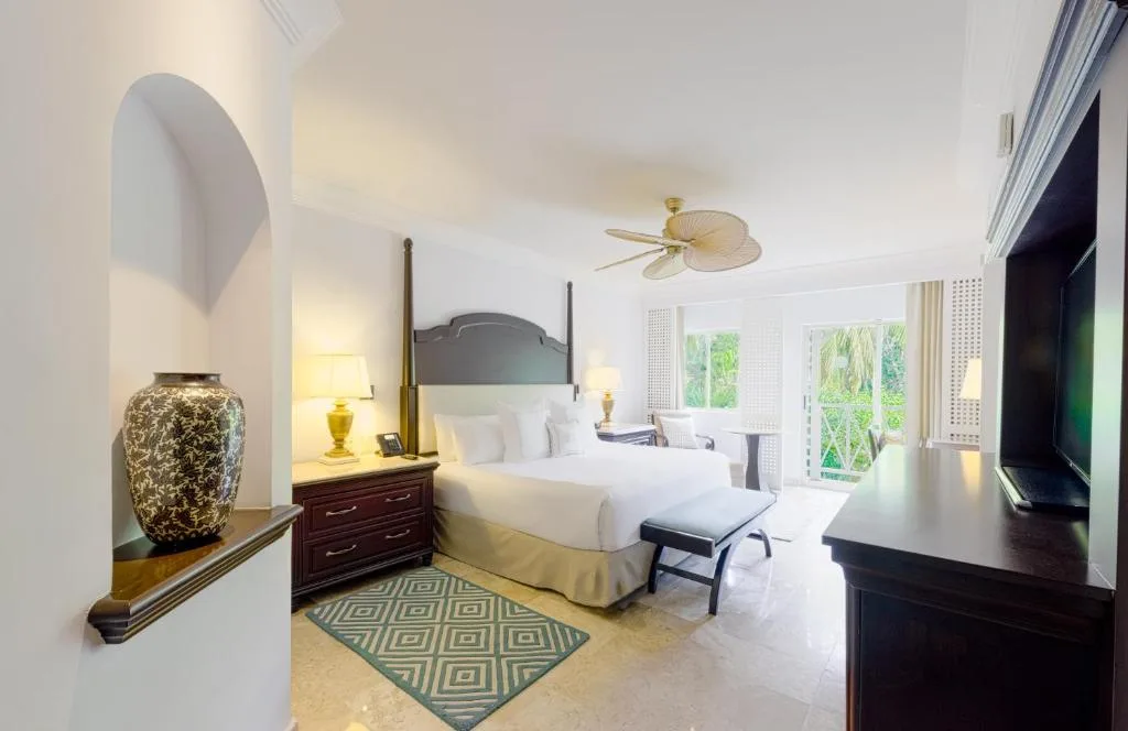 Royal Hideaway Playacar: another view
