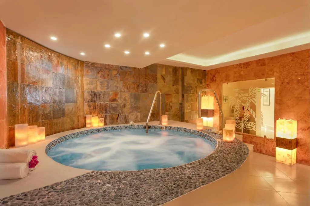 Royal Solaris Cancun: another view