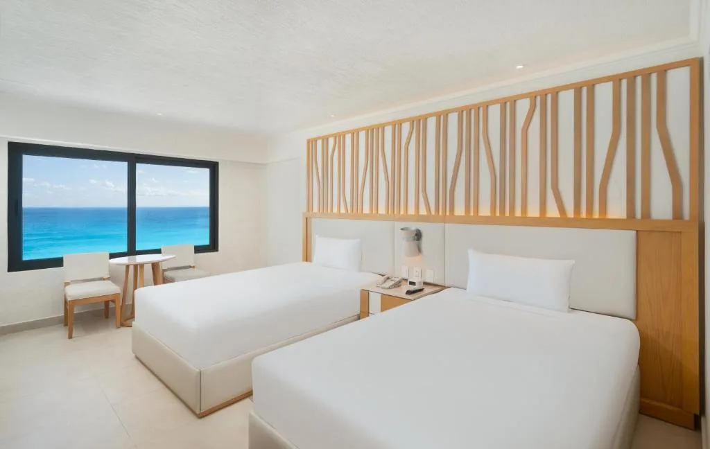 Royal Solaris Cancun: another view