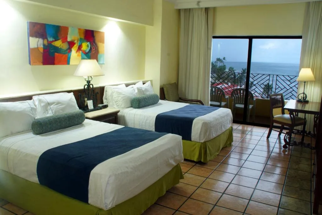 Royal Villas Resort: another view