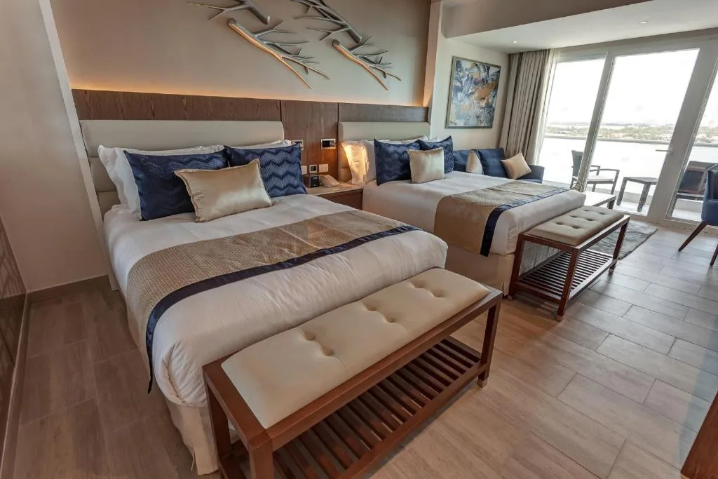 Royalton CHIC Cancun, An Autograph Collection All-Inclusive Resort: another view