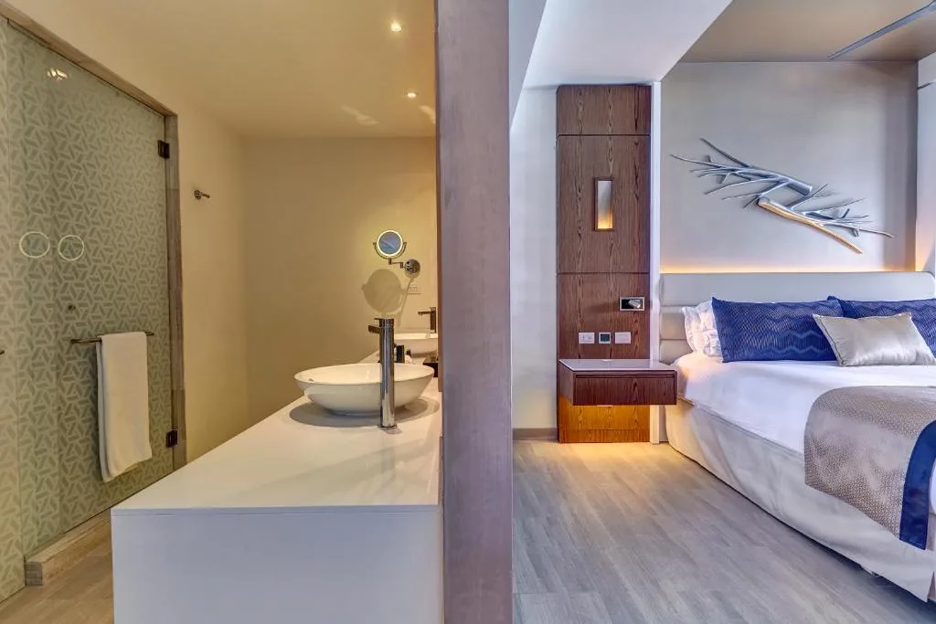 Royalton CHIC Cancun, An Autograph Collection All-Inclusive Resort: another view