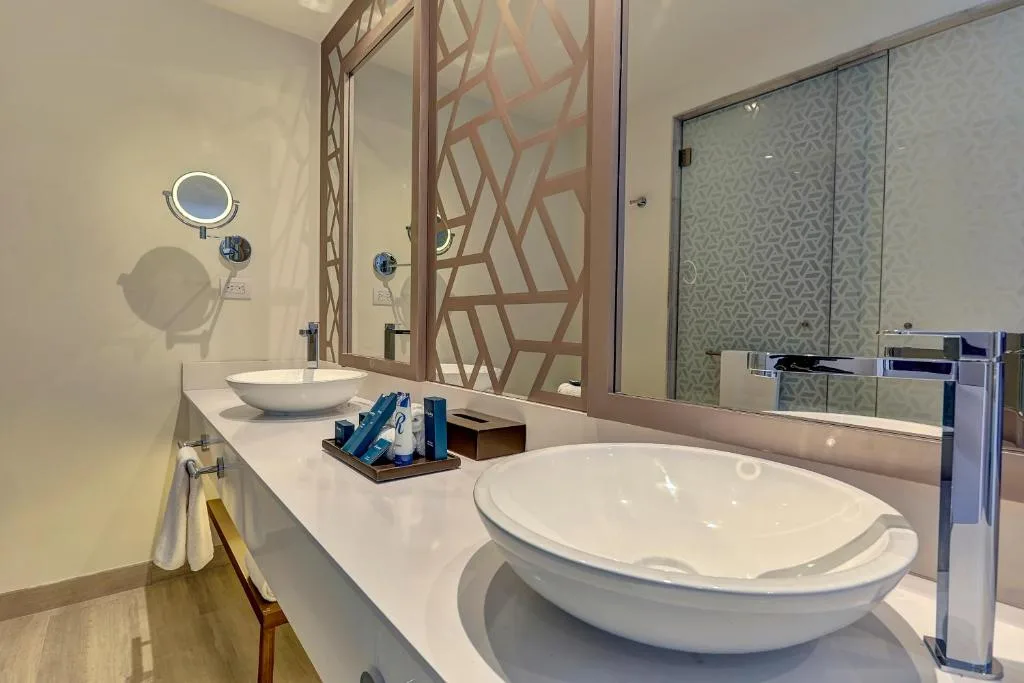 Royalton CHIC Cancun, An Autograph Collection All-Inclusive Resort: another view