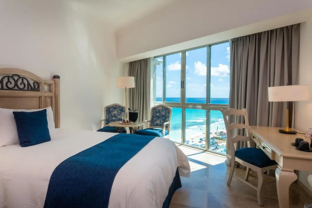 Sandos Cancún: another view