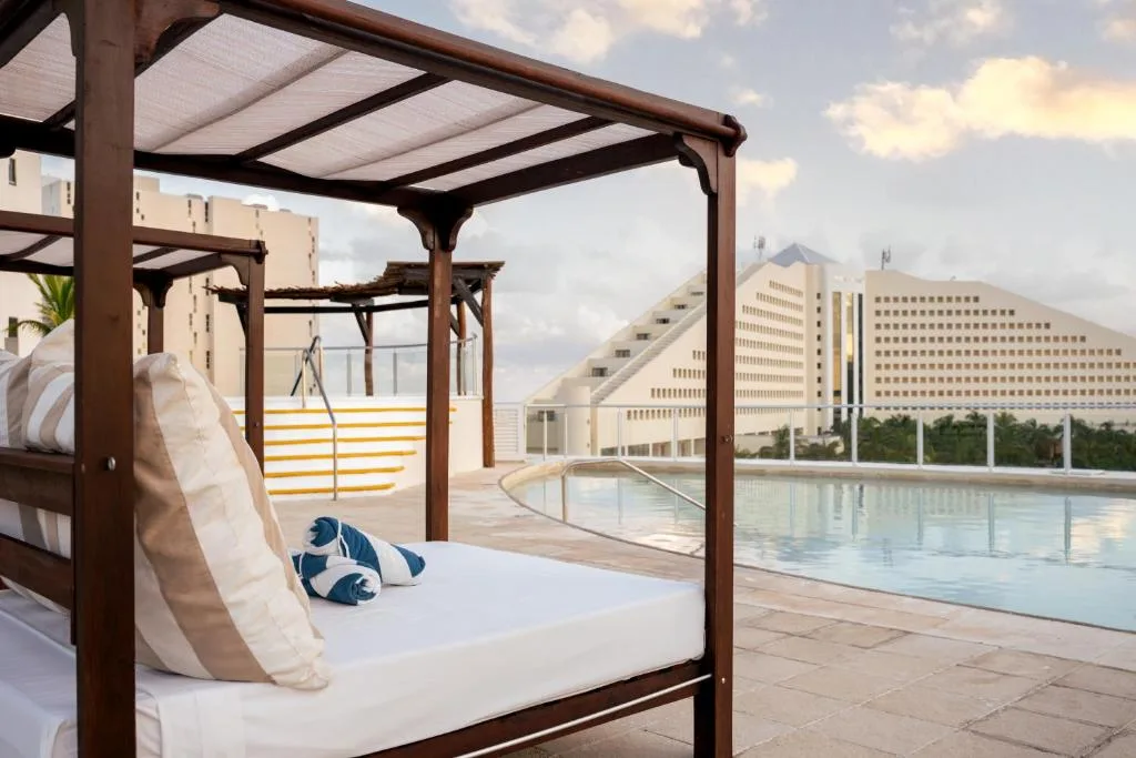 Seadust Cancun Family Resort: another view