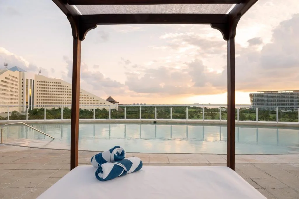 Seadust Cancun Family Resort: another view