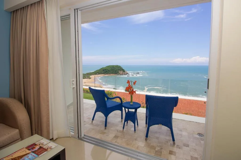 Secrets Huatulco Resort & Spa: another view