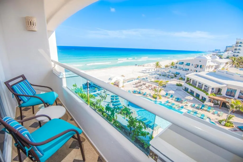 Sunscape Cancun Resort & Spa by Hyatt: another view