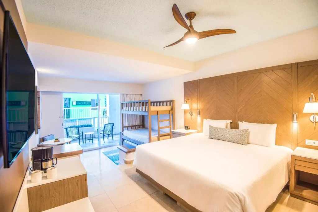 Sunscape Cancun Resort & Spa by Hyatt: another view