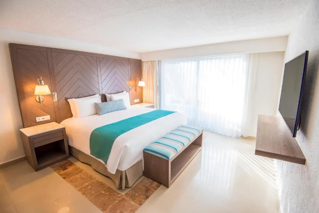 Sunscape Cancun Resort & Spa by Hyatt: another view