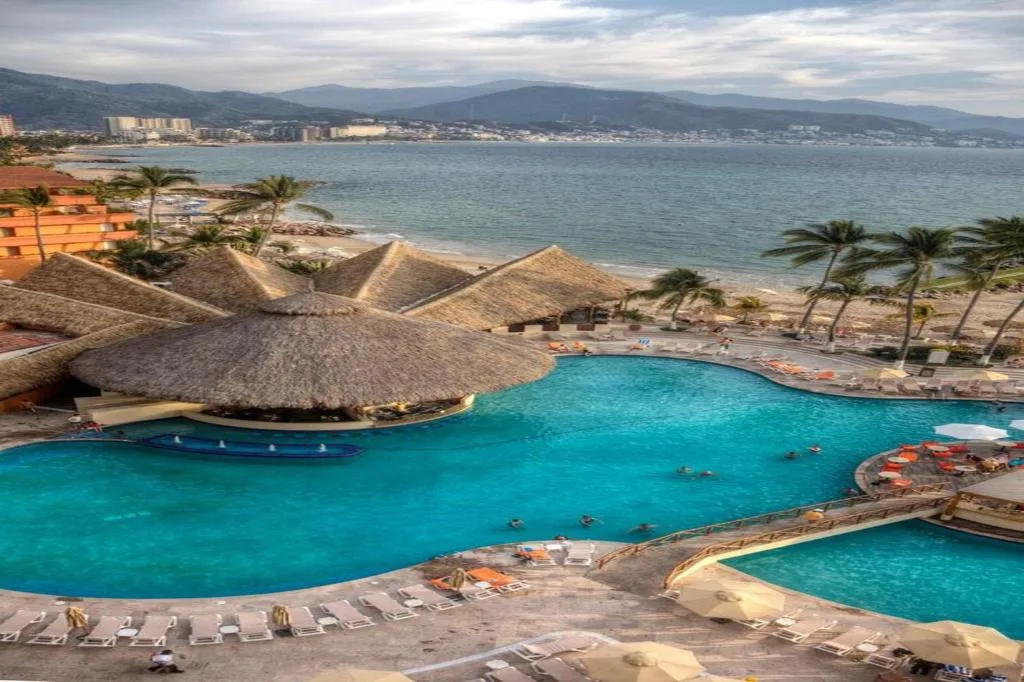 Sunscape Puerto Vallarta Resort: another view