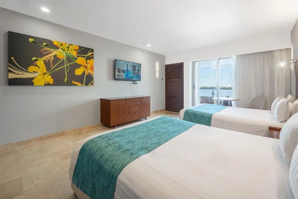 Sunset Royal Beach Resort: another view