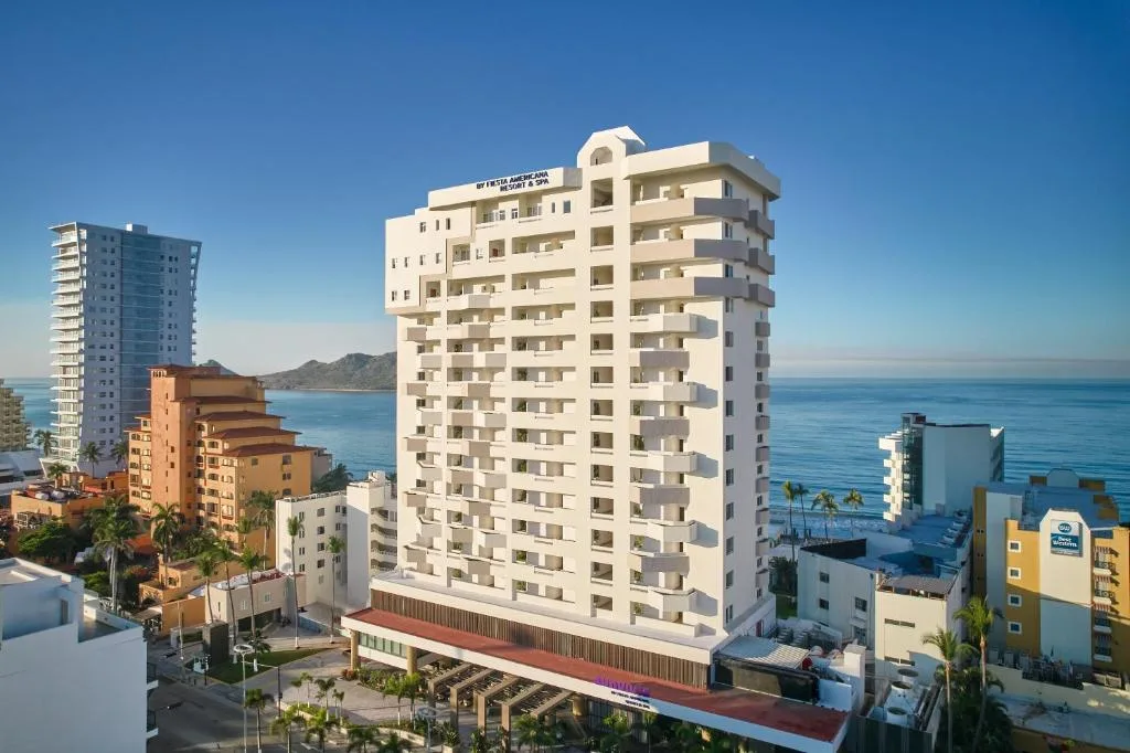 Sunvivia by Fiesta Americana Mazatlán: another view