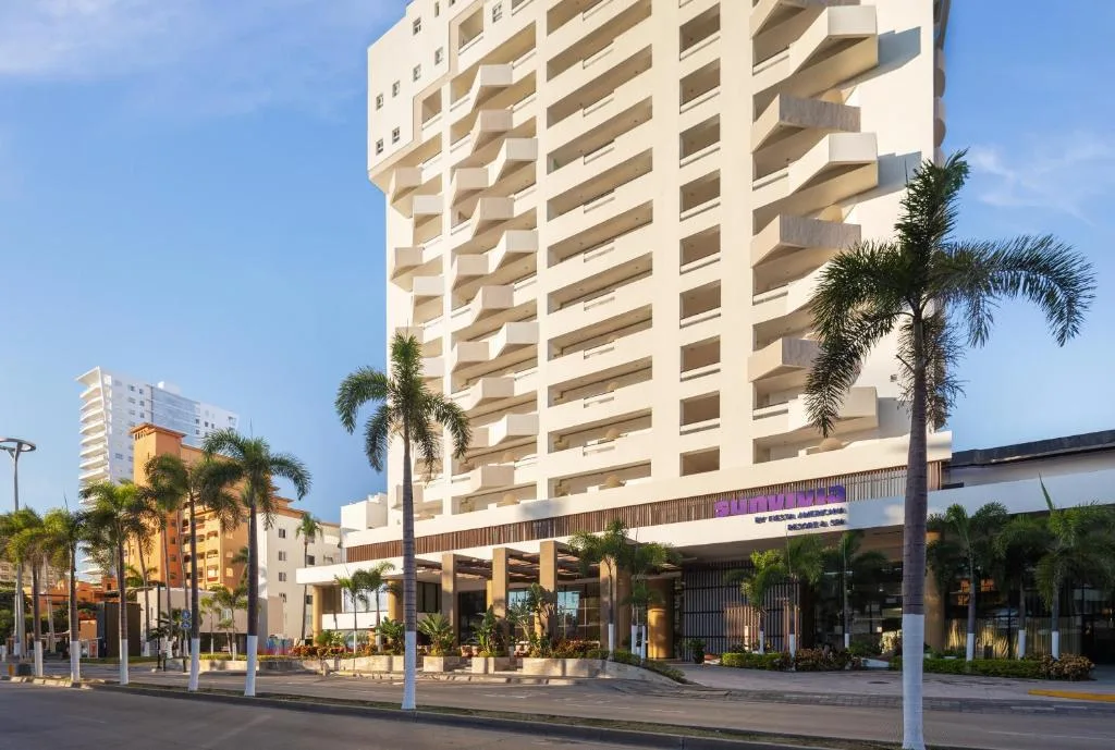 Sunvivia by Fiesta Americana Mazatlán: another view