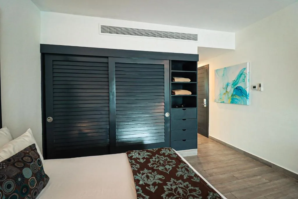 The Fives Beach Hotel & Residences: another view