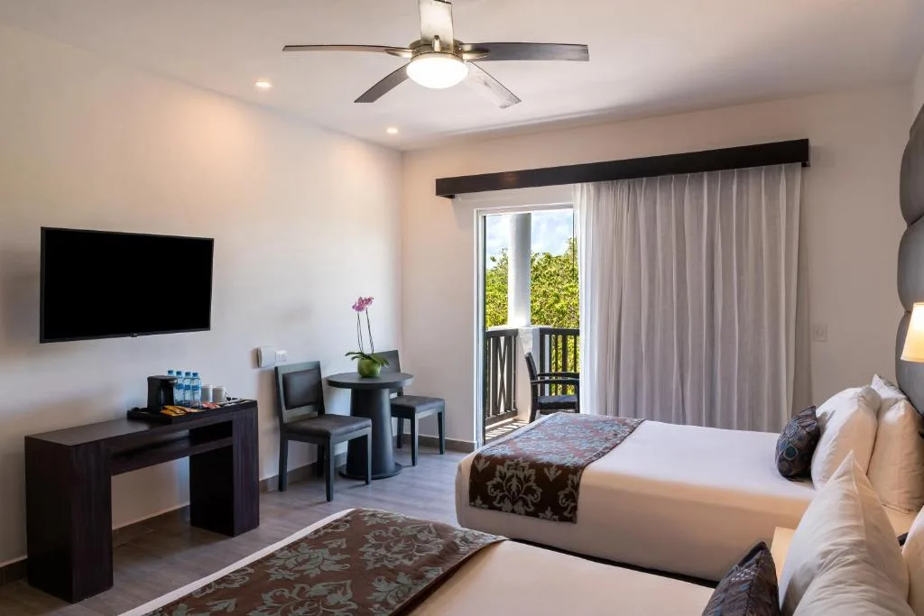 The Fives Beach Hotel & Residences: another view