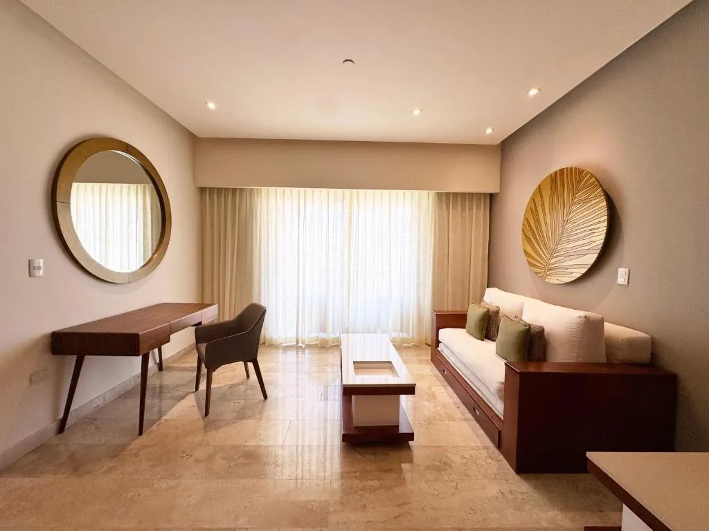 The Reef 28 Hotel & Spa: another view