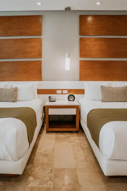 The Reef 28 Hotel & Spa: another view