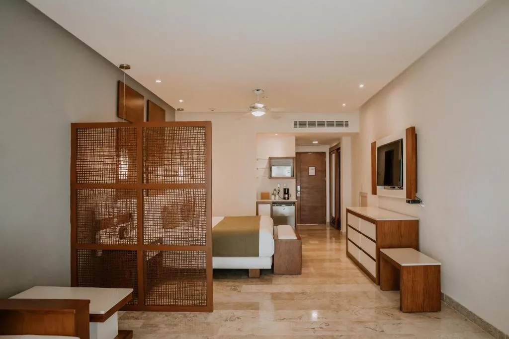 The Reef 28 Hotel & Spa: another view